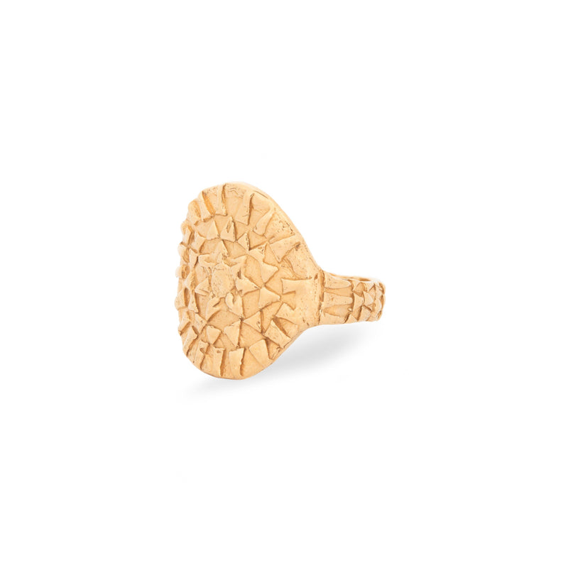 Loren Lewis Cole Jewellery Ancient Inspired Talismanic fairtrade gold rustic unrefined sensual magical storytelling medallion circular shield ring with triangles texture rustic
